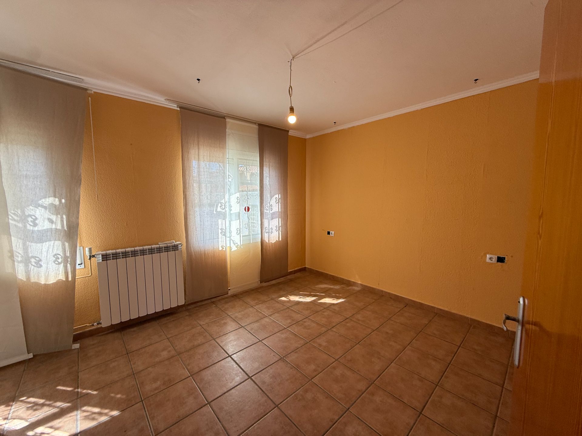 Chalet Independiente con Dos Viviendas - Oportunidad de Inversión en Zona de Playa - Image 25